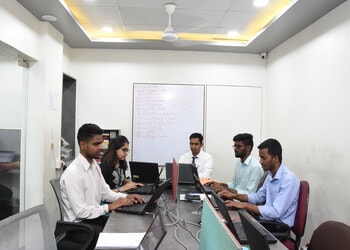 InfinityCompliance Office - INFC - www.infinitycompliance.in 4